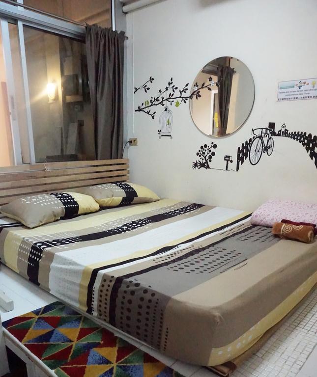 Kamin Bird Hostel Bangkok Room photo
